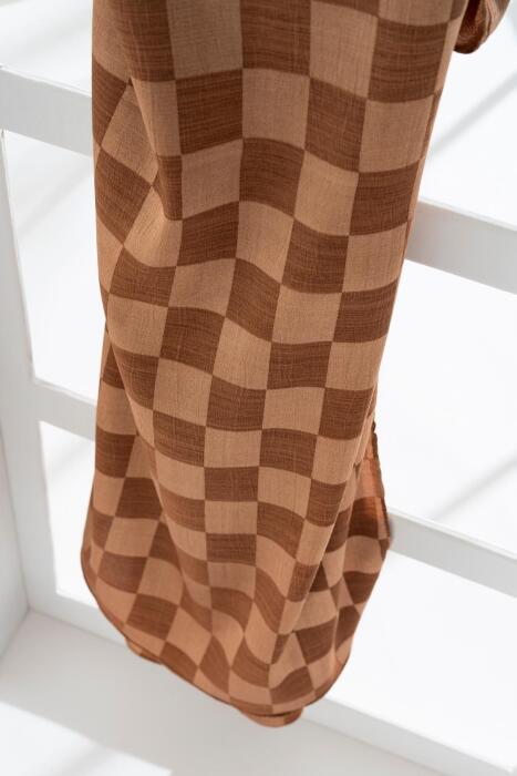 Kadın Dama Desenli Tesettür Jakarlı Şal 185x70 Cm AÇIK KAHVE - Jawel