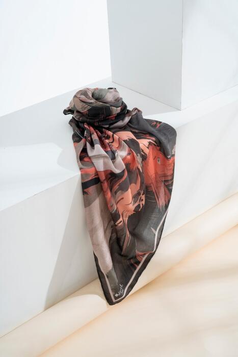 Kadın Digital Baskılı Fırça Desen Soft Eşarp 90x90 Cm KOYU HAKİ 