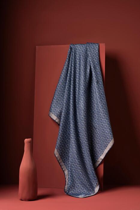 Kadın Küçük Etnik Desen Soft Eşarp LACİVERT 