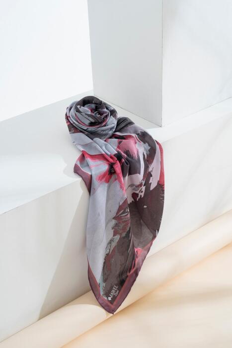 Kadın Digital Baskılı Fırça Desen Soft Eşarp 90x90 Cm MÜRDÜM - Jawel