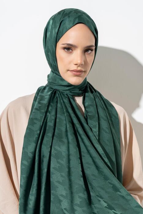 Kadın Tesettür Jakarlı Büyük Desen Kazayağı Şal ZÜMRÜT 