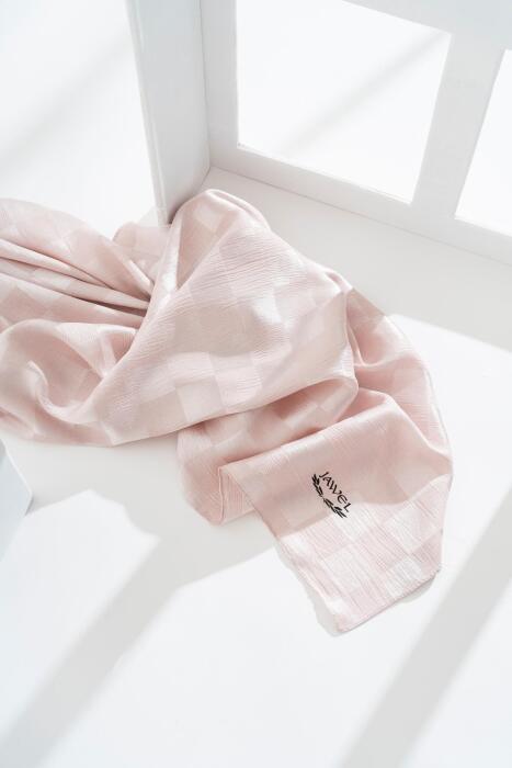 Kadın Dama Desenli Tesettür Jakarlı Şal 185x70 Cm PUDRA - Jawel