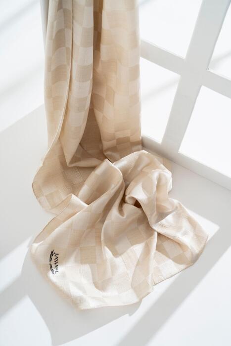 Kadın Dama Desenli Tesettür Jakarlı Şal 185x70 Cm KREM - Jawel