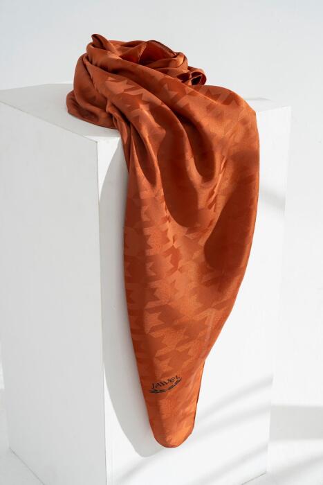 Kadın Tesettür Jakarlı Kazayağı Eşarp 1 TARÇIN