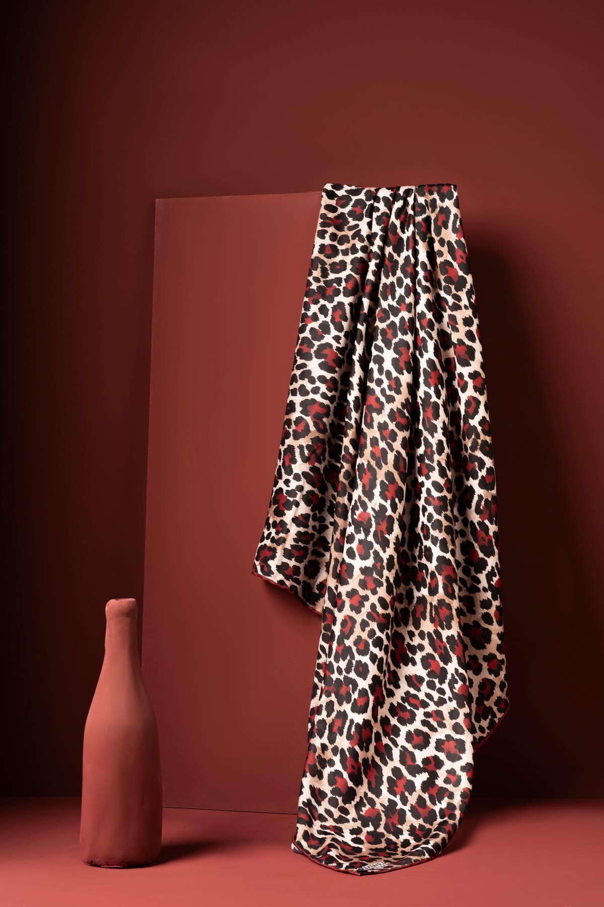 Kadın Leoparlı Soft Eşarp BORDO