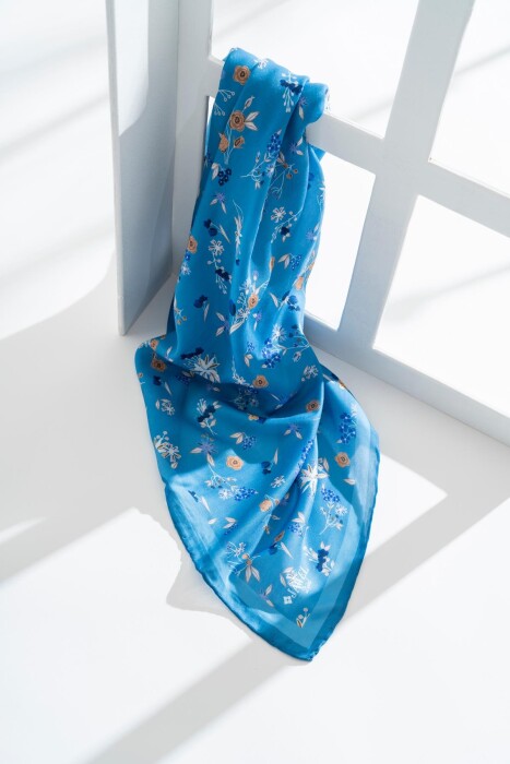 Digital Baskılı Soft Eşarp Çiçek Desen Mavi 